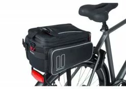 Basil Sport - Pyörän Takalaukku - MIK-kiinnityksellä - 7-15L- Musta 17 Basil Sport - Pyörän Takalaukku - MIK-kiinnityksellä - 7-15L- Musta -Polkupyörän Varusteet Myyntikauppa basil sport design trunkbag mik 7 15 liter black 7